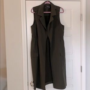 The Limited cinch waist sleeveless jacket/blazer